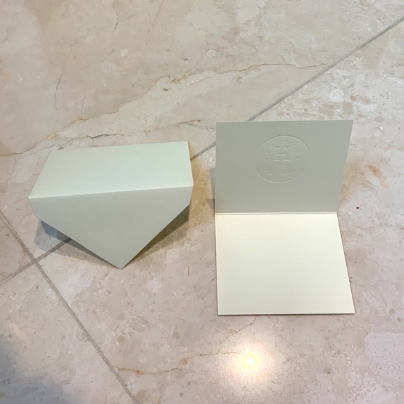 Authentic HERMÈS note card and envelope 3”x3.5” - Picture 4 of 4